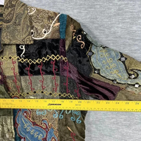 Vintage Alex Kim Womens M Patchwork Velvet Jacket Art To Wear Embroidered BOHO - Picture 12 of 16